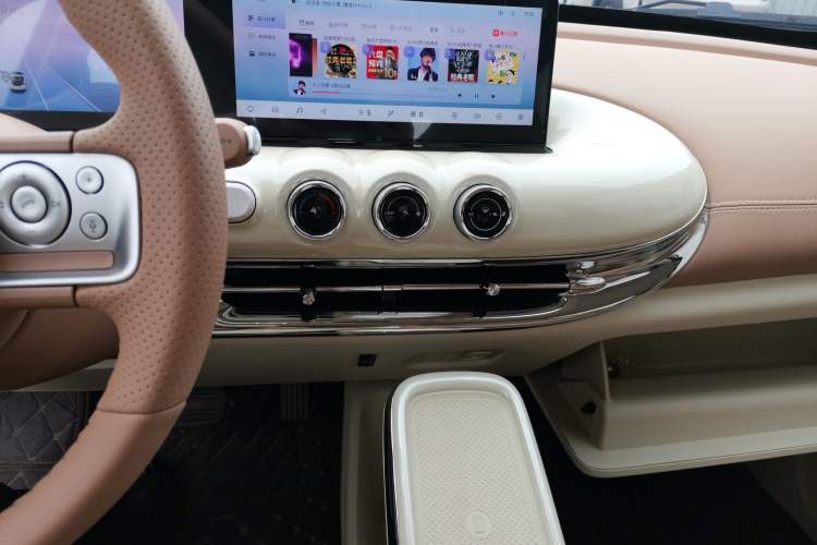 Used Wuling Bingo 2025 410 km Lingxi Deluxe Edition Audio And AC Panel