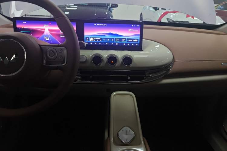 Used Wuling Bingo 2025 410 km Lingxi Deluxe Edition Audio And AC Panel