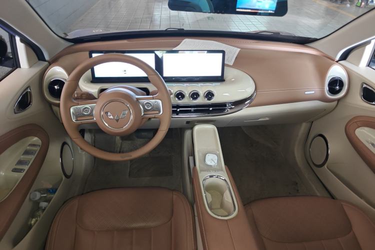Used Wuling Bingo 2025 410 km Lingxi Deluxe Edition Center Console