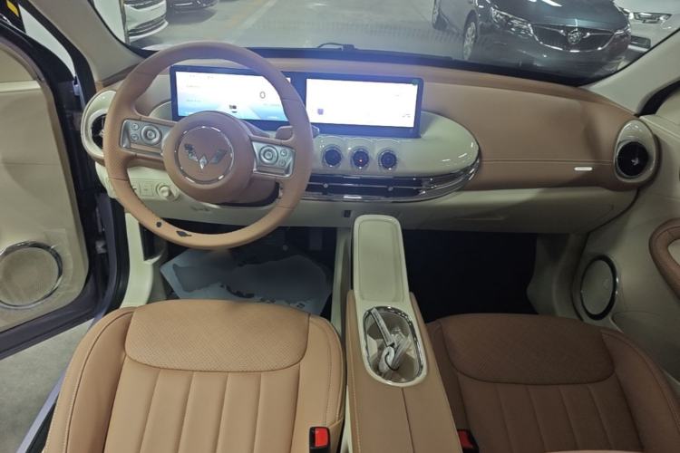 Used Wuling Bingo 2025 333 km Lingxi Deluxe Edition Center Console