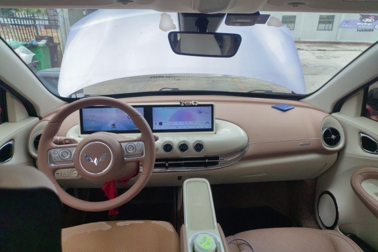 Used Wuling Bingo 2025 410 km Lingxi Deluxe Edition Center Console
