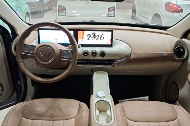 Used Wuling Bingo 2025 410 km Lingxi Deluxe Edition Center Console