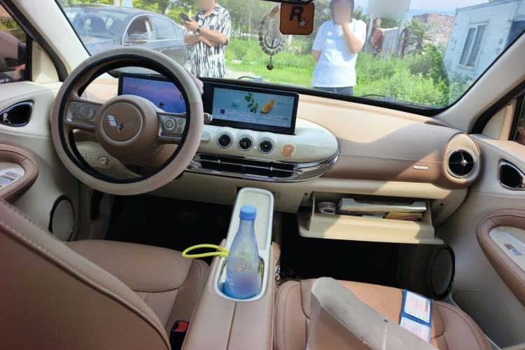 Used Wuling Bingo 2025 333 km Lingxi Connected Version Center Console