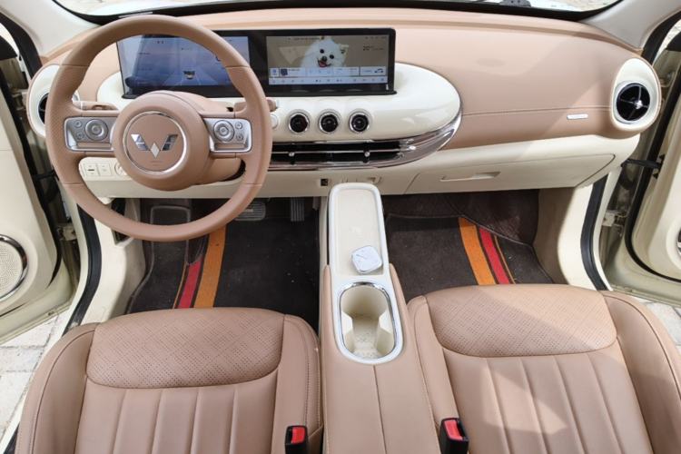 Used Wuling Bingo 2025 410 km Lingxi Deluxe Edition Center Console