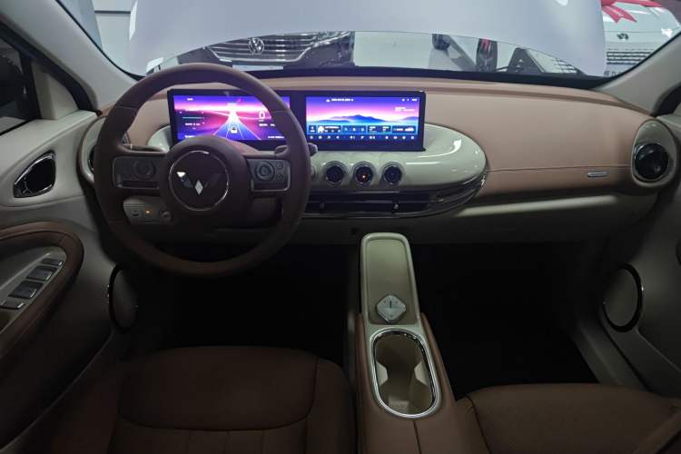 Used Wuling Bingo 2025 410 km Lingxi Deluxe Edition Center Console