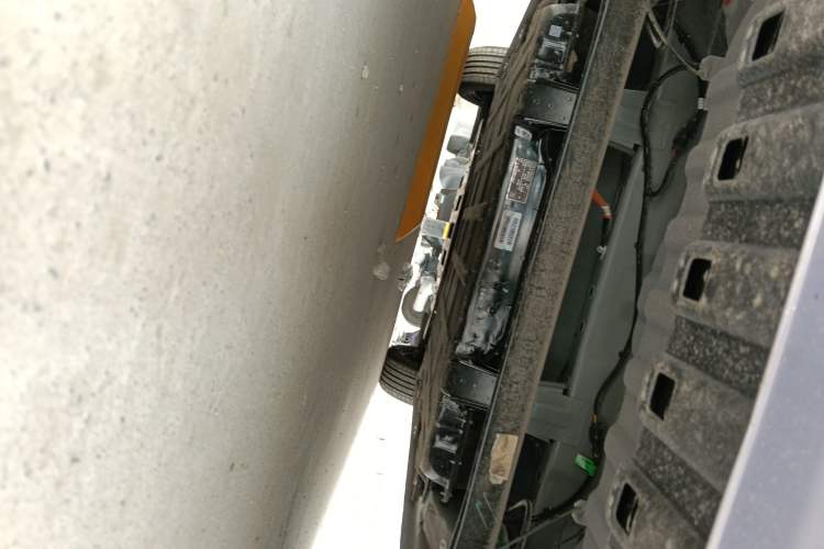 Used Wuling Bingo 2025 410 km Lingxi Deluxe Edition Chassis Rear
