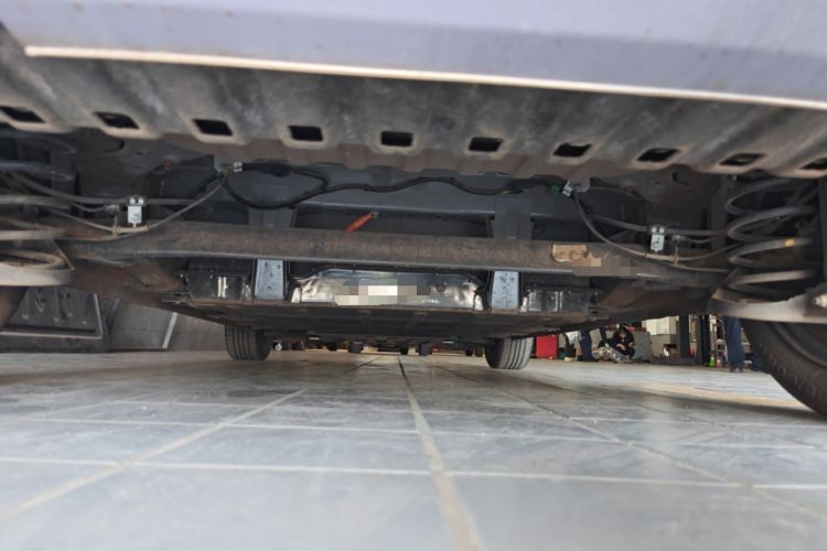 Used Wuling Bingo 2025 410 km Lingxi Deluxe Edition Chassis Rear