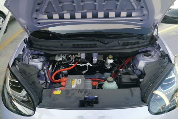 Used Wuling Bingo 2025 333 km Enjoyment Version Engine Bay