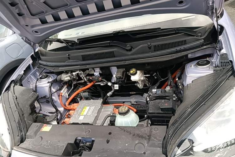 Used Wuling Bingo 2025 333 km Lingxi Deluxe Edition Engine Bay