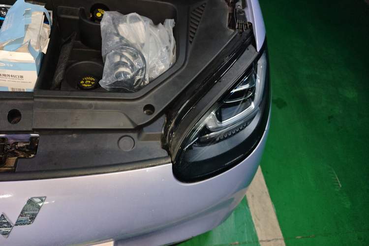 Used Wuling Bingo 2025 333 km Enjoyment Version Engine Bay Left