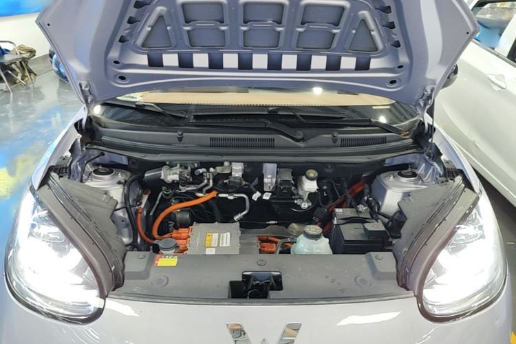 Used Wuling Bingo 2025 333 km Lingxi Connected Version Engine Bay