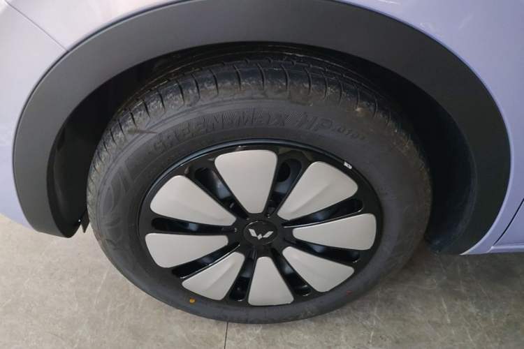 Used Wuling Bingo 2025 333 km Enjoyment Version Exterior 4