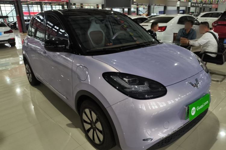 Used Wuling Bingo 2025 333 km Lingxi Connected Version Front Right 45 Deg