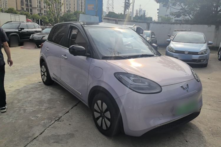 Used Wuling Bingo 2025 410 km Lingxi Deluxe Edition Front Right 45 Deg