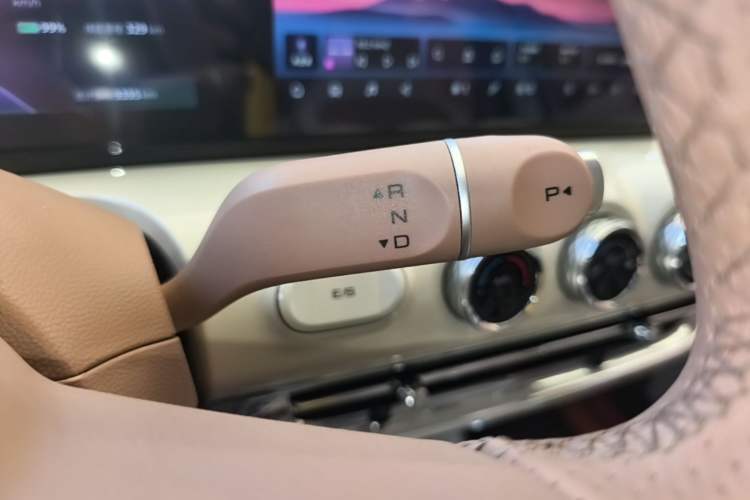 Used Wuling Bingo 2025 333 km Lingxi Deluxe Edition Gear Lever