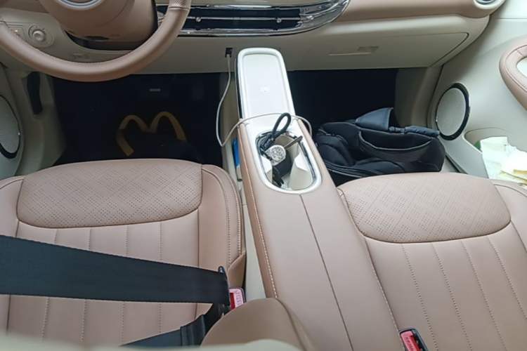 Used Wuling Bingo 2025 333 km Lingxi Deluxe Edition Gear Lever