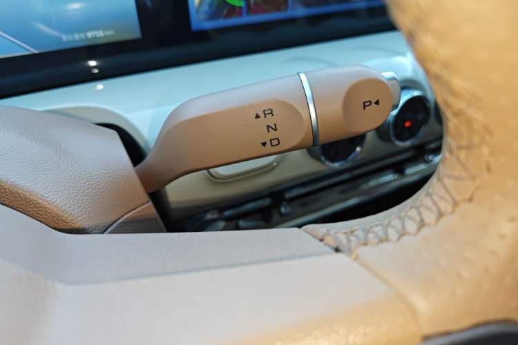 Used Wuling Bingo 2025 410 km Lingxi Deluxe Edition Gear Lever