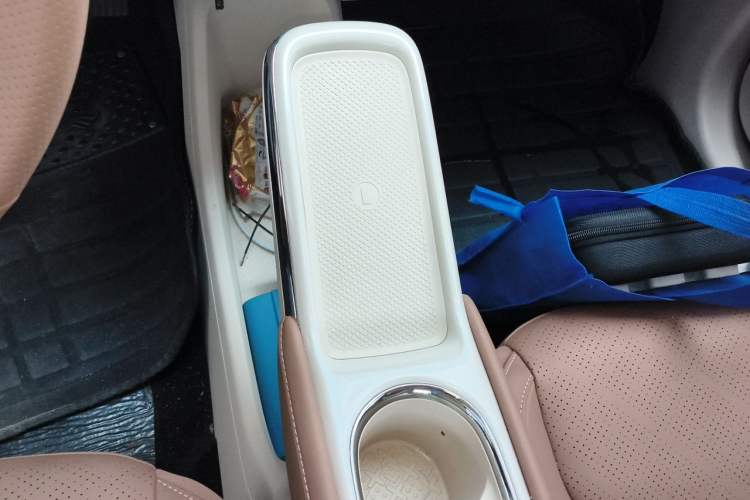 Used Wuling Bingo 2025 333 km Lingxi Deluxe Edition Gear Lever
