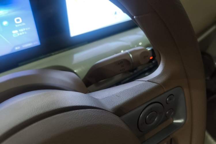 Used Wuling Bingo 2025 333 km Lingxi Connected Version Gear Lever