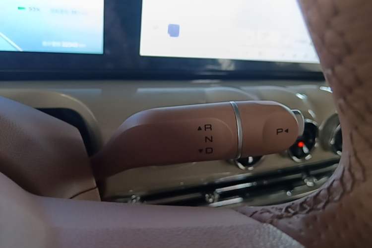 Used Wuling Bingo 2025 410 km Lingxi Deluxe Edition Gear Lever