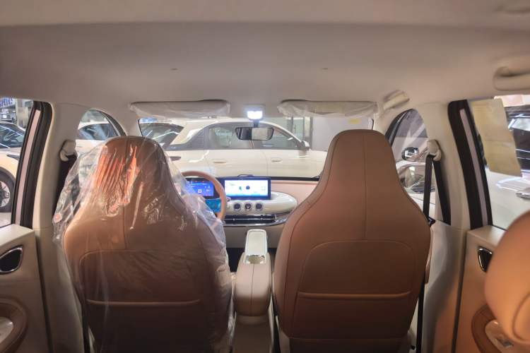Used Wuling Bingo 2025 333 km Enjoyment Version Headliner