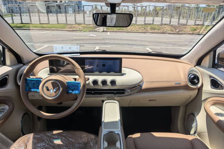 Used Wuling Bingo 2025 333 km Enjoyment Version Interior 1