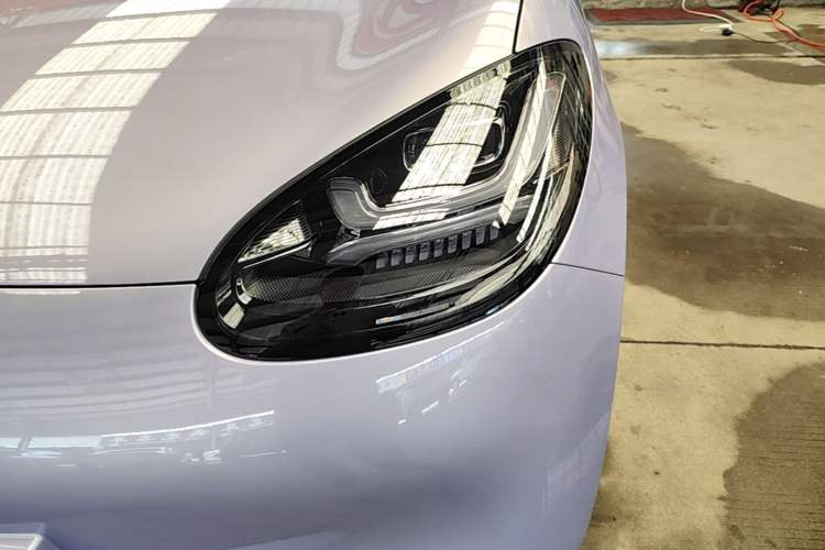 Used Wuling Bingo 2025 333 km Lingxi Deluxe Edition Left Front Headlight