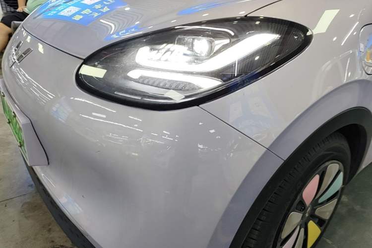 Used Wuling Bingo 2025 333 km Lingxi Connected Version Left Front Headlight