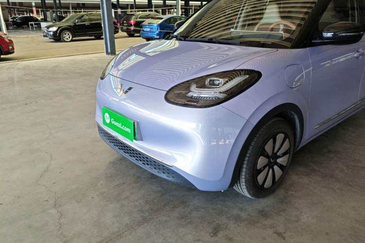 Used Wuling Bingo 2025 333 km Lingxi Connected Version Left Front Headlight