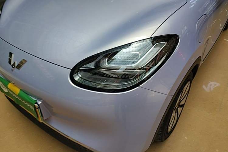 Used Wuling Bingo 2025 410 km Lingxi Deluxe Edition Left Front Headlight