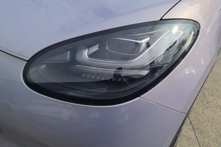 Used Wuling Bingo 2025 410 km Lingxi Deluxe Edition Left Front Headlight