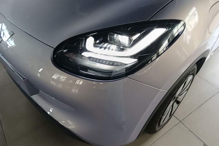 Used Wuling Bingo 2025 410 km Lingxi Deluxe Edition Left Front Headlight