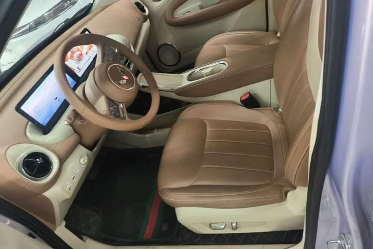 Used Wuling Bingo 2025 410 km Lingxi Deluxe Edition Left Front Seat