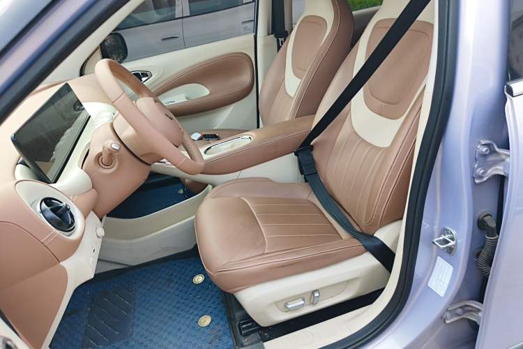 Used Wuling Bingo 2025 410 km Lingxi Deluxe Edition Left Front Seat