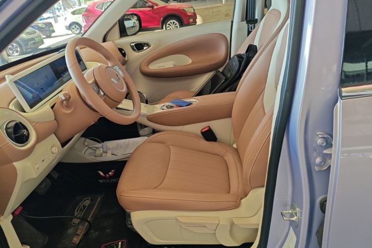 Used Wuling Bingo 2025 333 km Lingxi Connected Version Left Front Seat