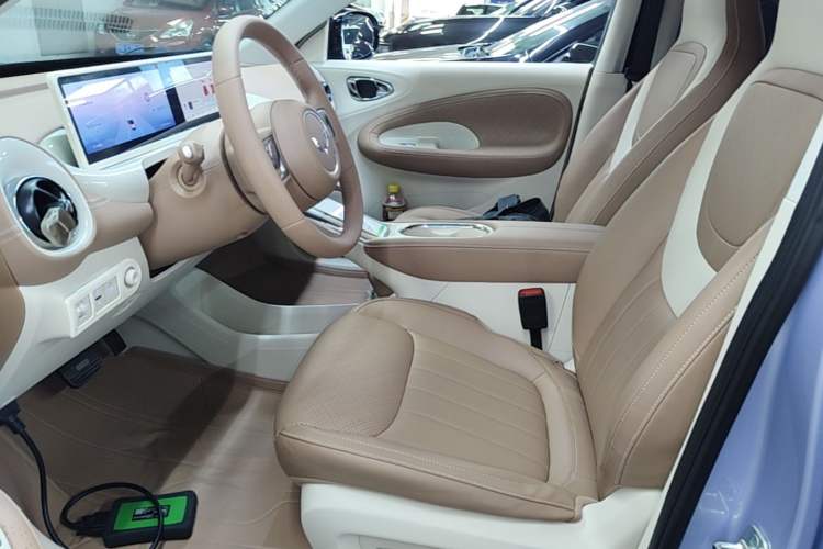 Used Wuling Bingo 2025 333 km Lingxi Deluxe Edition Left Front Seat
