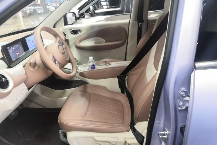 Used Wuling Bingo 2025 333 km Enjoyment Version Left Front Seat