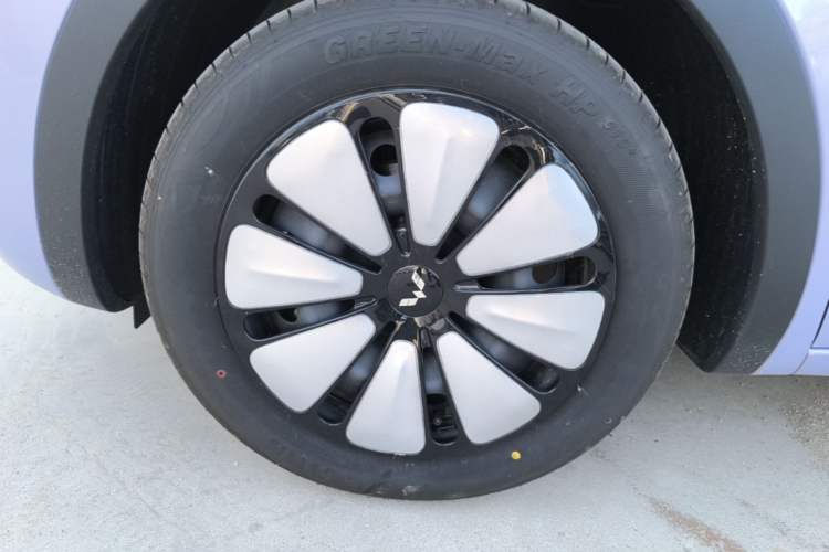 Used Wuling Bingo 2025 333 km Enjoyment Version Left Front Wheel Hub