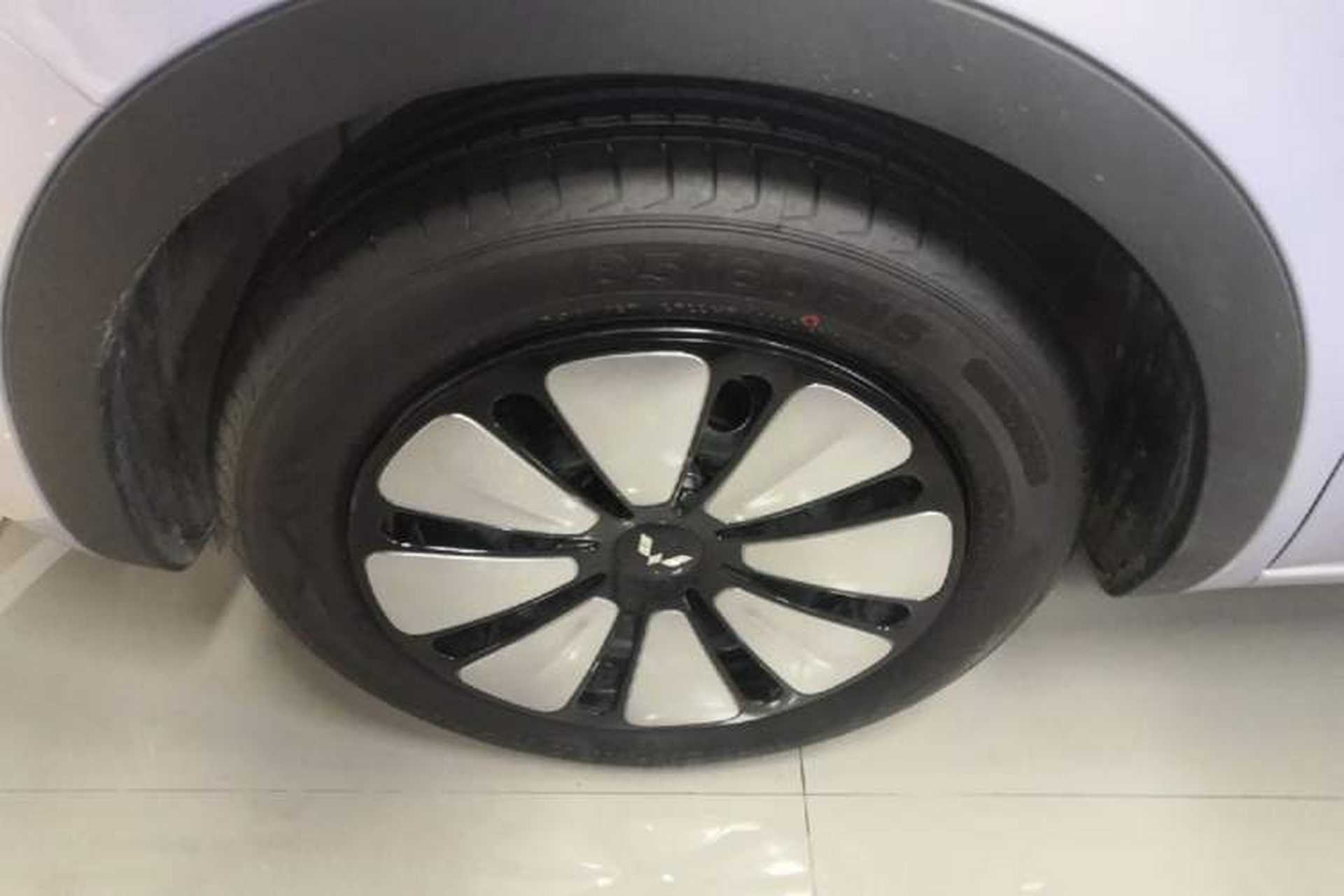 Used Wuling Bingo 2025 333 km Enjoyment Version Left Front Wheel Hub