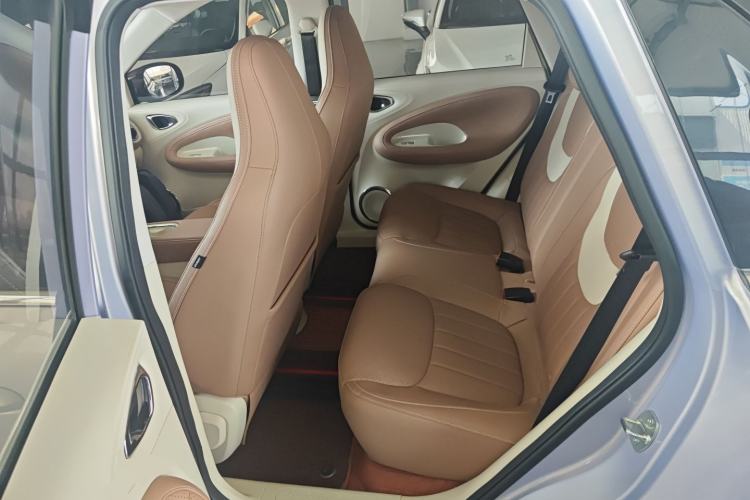 Used Wuling Bingo 2025 333 km Enjoyment Version Left Rear Seat