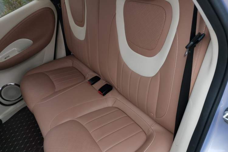 Used Wuling Bingo 2025 410 km Lingxi Deluxe Edition Left Rear Seat