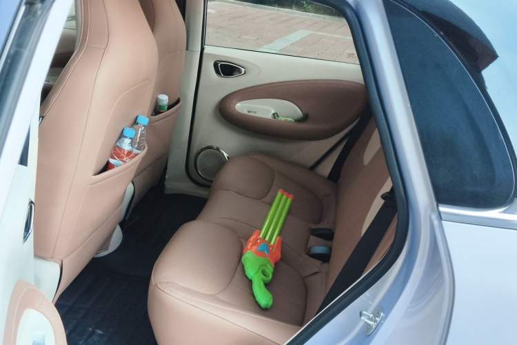 Used Wuling Bingo 2025 333 km Lingxi Deluxe Edition Left Rear Seat