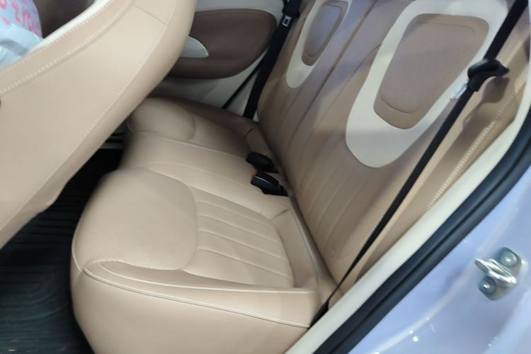 Used Wuling Bingo 2025 333 km Lingxi Connected Version Left Rear Seat