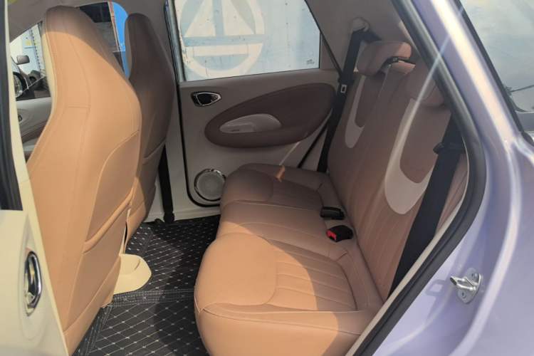 Used Wuling Bingo 2025 410 km Lingxi Deluxe Edition Left Rear Seat