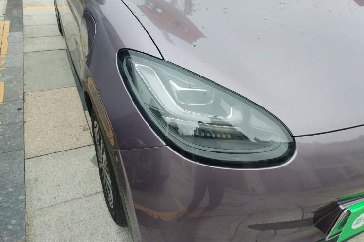 Used Wuling Bingo 2025 333 km Lingxi Deluxe Edition Right Front Headlight