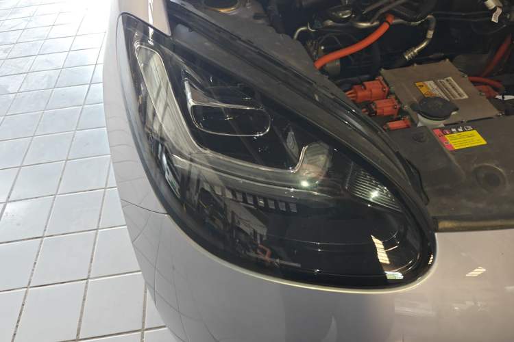 Used Wuling Bingo 2025 410 km Lingxi Deluxe Edition Right Front Headlight