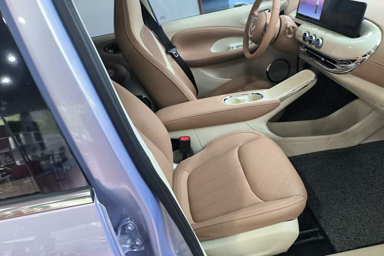 Used Wuling Bingo 2025 333 km Lingxi Deluxe Edition Right Front Seat