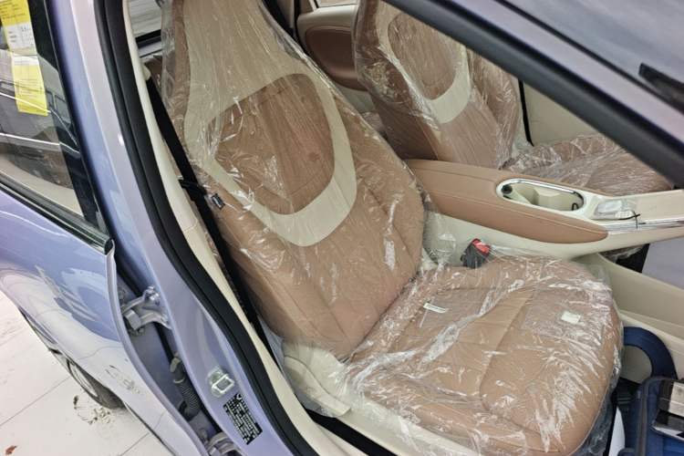 Used Wuling Bingo 2025 410 km Lingxi Deluxe Edition Right Front Seat