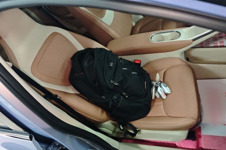 Used Wuling Bingo 2025 333 km Lingxi Deluxe Edition Right Front Seat