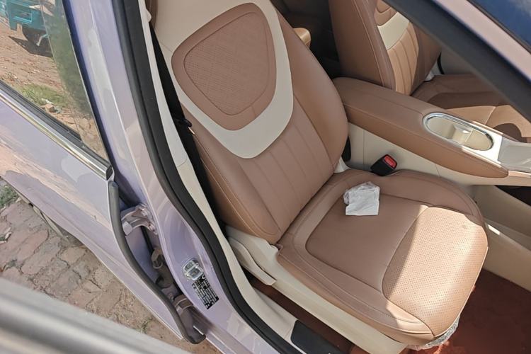 Used Wuling Bingo 2025 333 km Lingxi Connected Version Right Front Seat